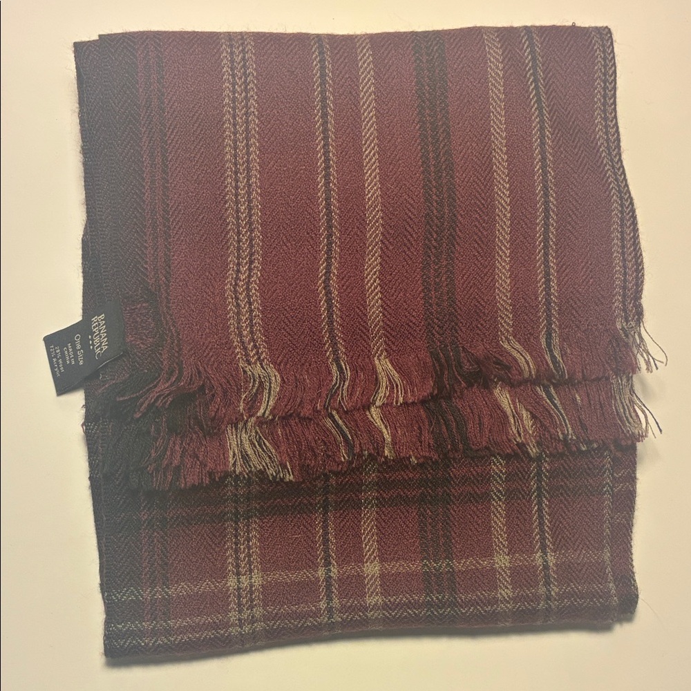Banana Republic Burgundy and Black Scarf